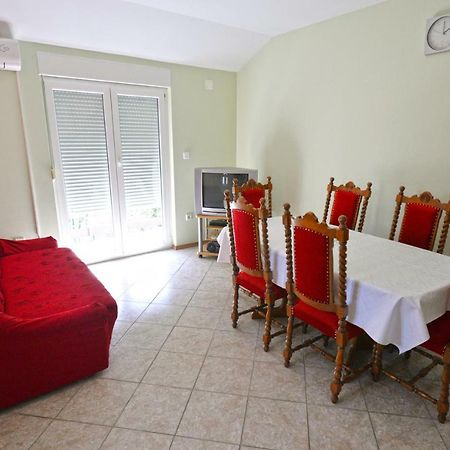 Apartmani Sime Бетина Экстерьер фото