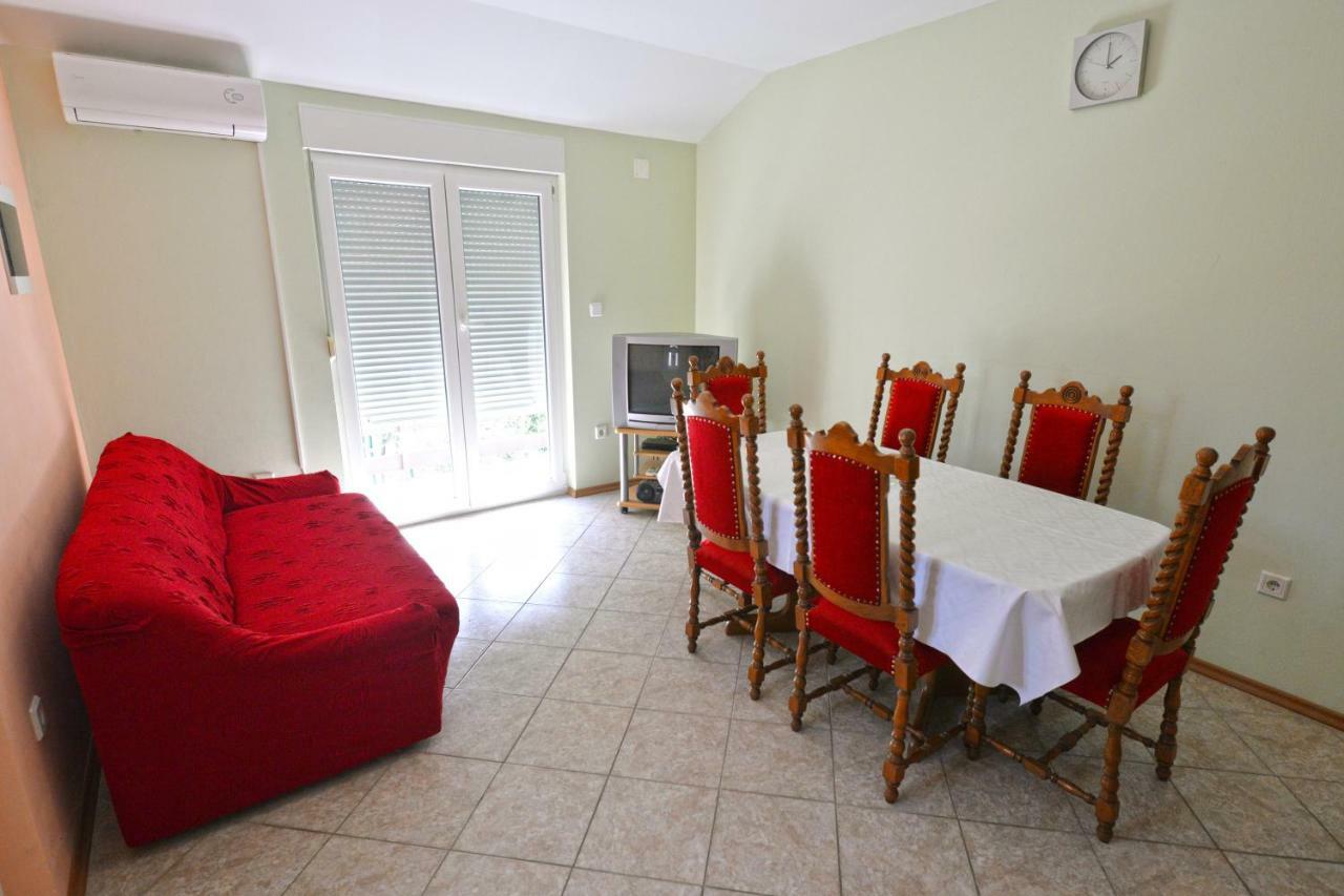 Apartmani Sime Бетина Экстерьер фото