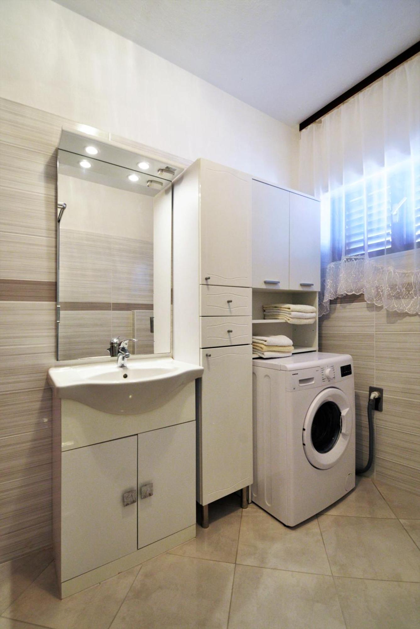 Apartmani Sime Бетина Экстерьер фото